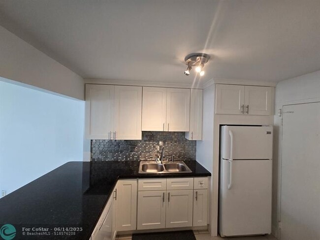 Photo - 336 N Birch Rd Unidad 2-C