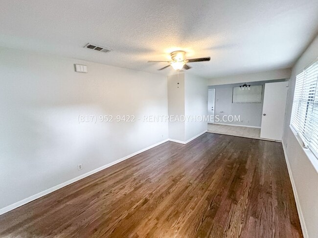 Photo - 3022 Larry Dr