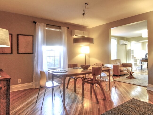 Dining room - 512 13th St NW