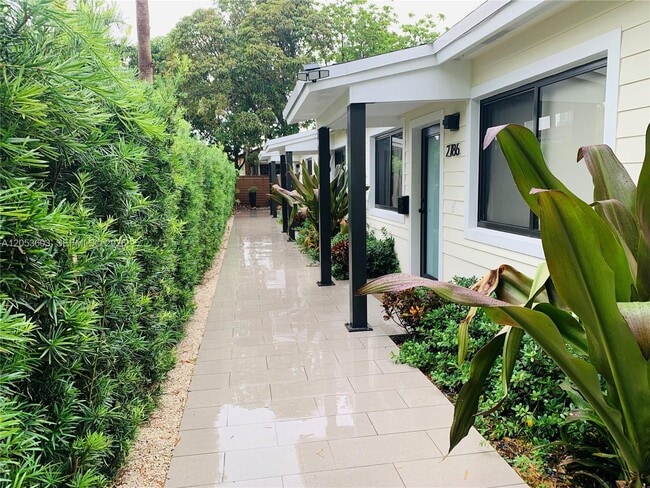 2786 SW 32nd Ave Unit 2790