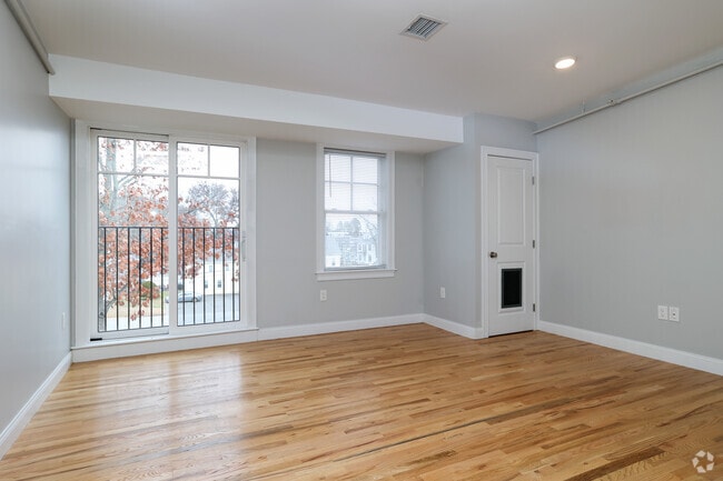 2BR, 2BA - 1,250SF - Living Room