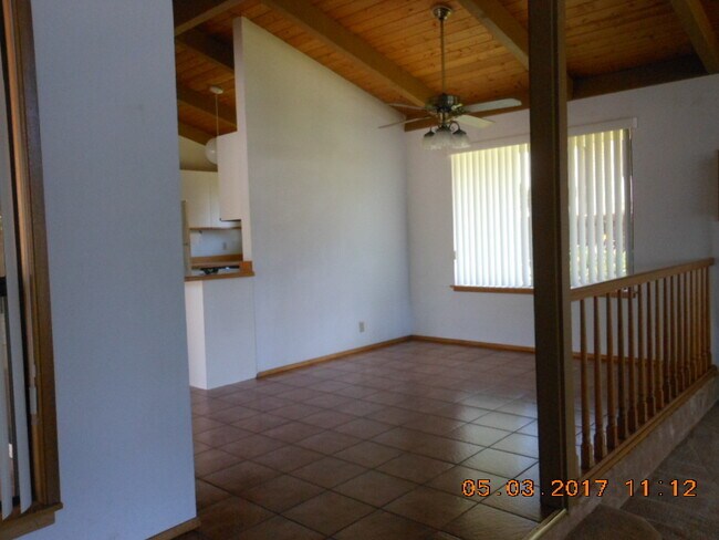 62-1214 Ohina St.