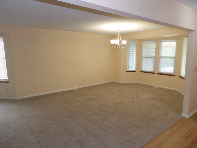 Photo - 3830 Gingham Way