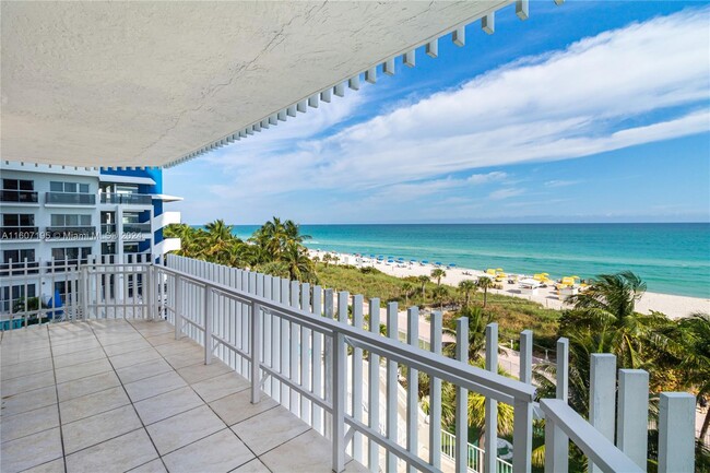 Photo - 6061 Collins Ave Condominio Unidad 6F