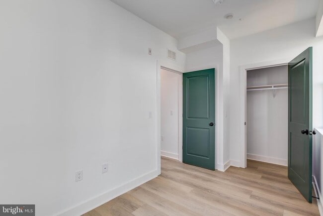 Photo - 1223 W Lehigh Ave