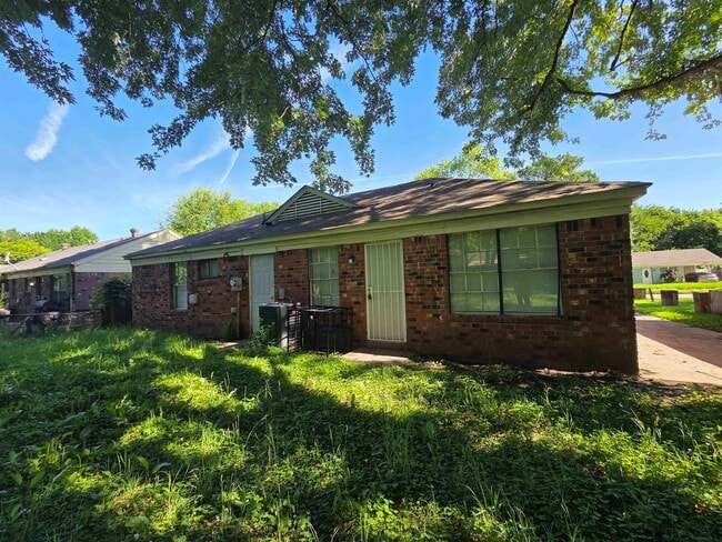 3277 Valley Stream Cove