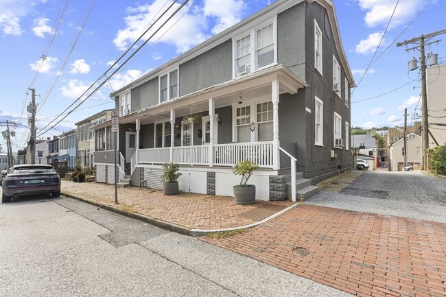 Building Photo - Historic Downtown Annapolis 3 Bedroom w/ P... Rental