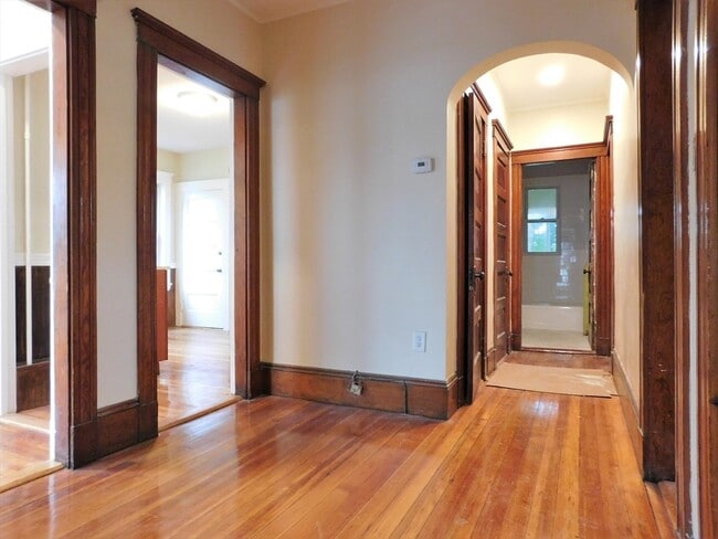 Photo - 17 Manley St Unit 2