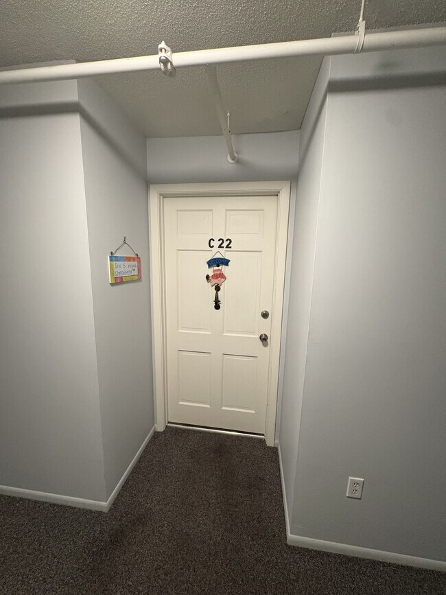 Photo - 200 The Esplanade N