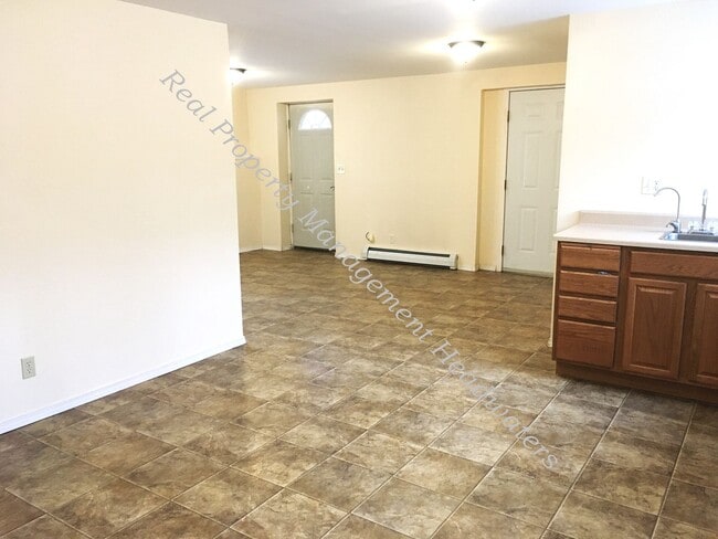 Photo - 1311 Peosta Ave Unit B