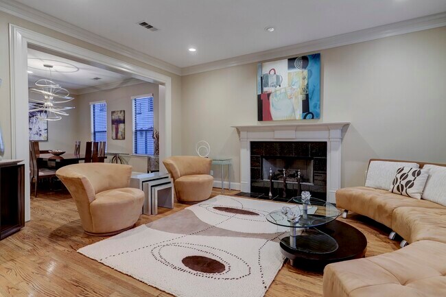 Photo - 5313 Fayette St