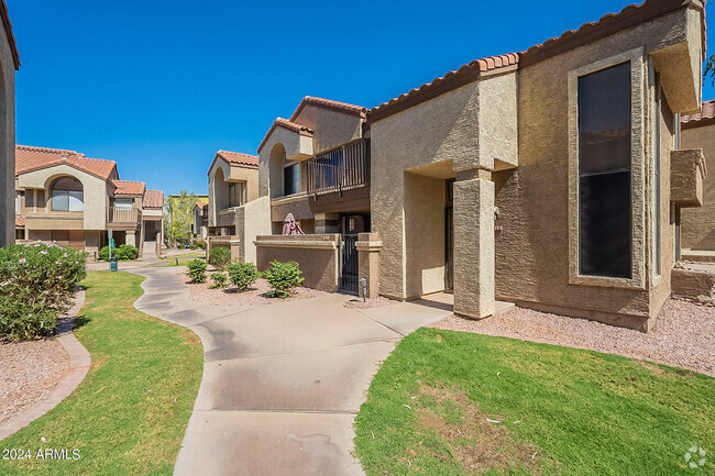 Building Photo - 1905 E University Dr Rental