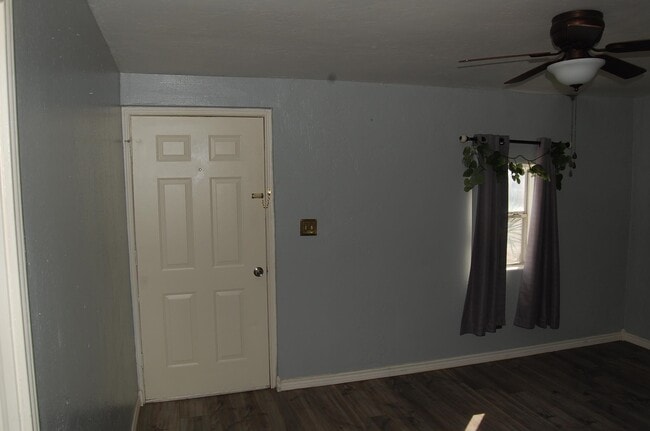 Photo - 1902 E Price St