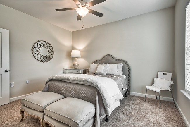 Pines at Glen Laurel Luxury Apartments
