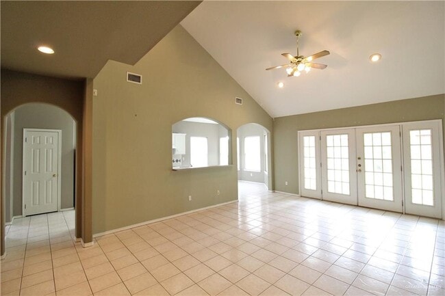 Photo - 25 N 22nd St