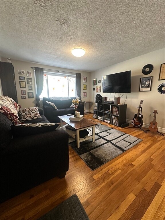 Photo - 365 Faneuil St Unit 8