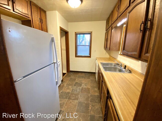 Photo - 4 br, 2 bath House - 210 11th Street South