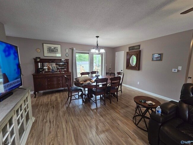 Photo - 112 Jacque-Jim Dr