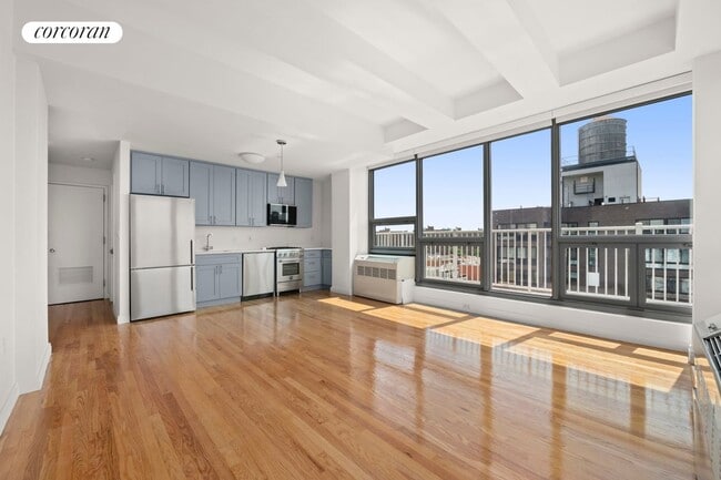 Photo - 181 E 119th St