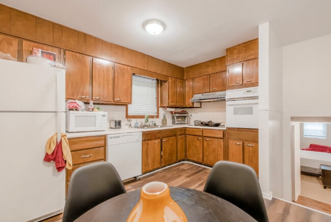 Photo - 2157 Hilton Dr