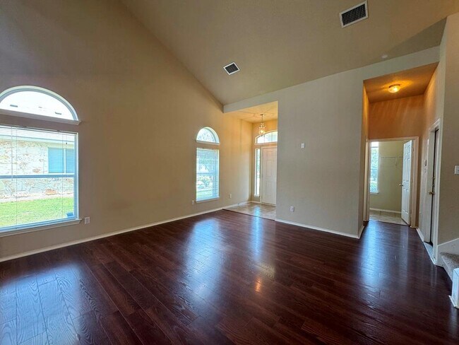 Photo - 1005 Gentry Dr