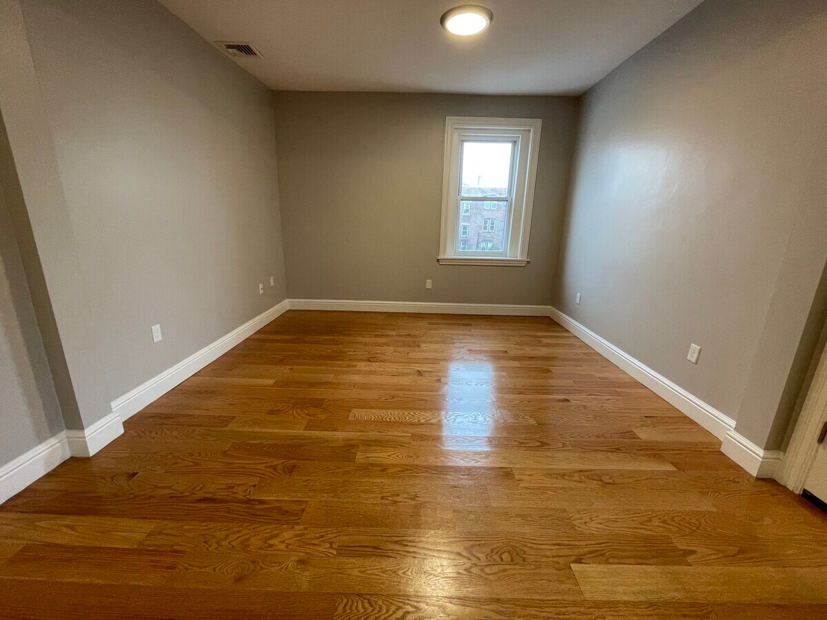 Photo - 124 Berkshire St Unidad 5