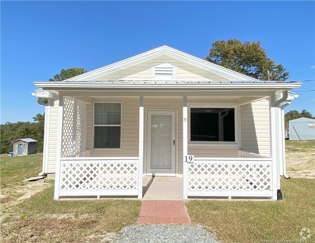 Building Photo - 19 Myrtle Ln Rental