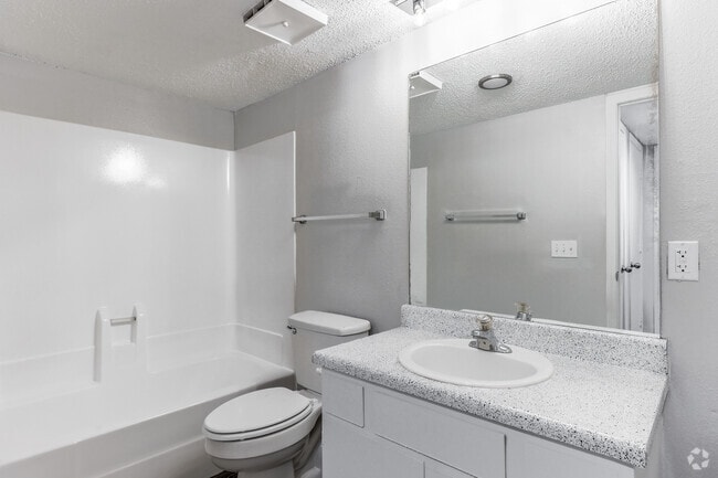 Bathroom 2BD, 2BA Model