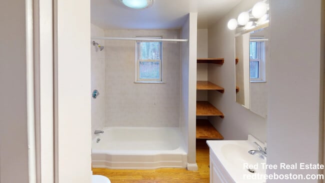 Photo - 428 Franklin St