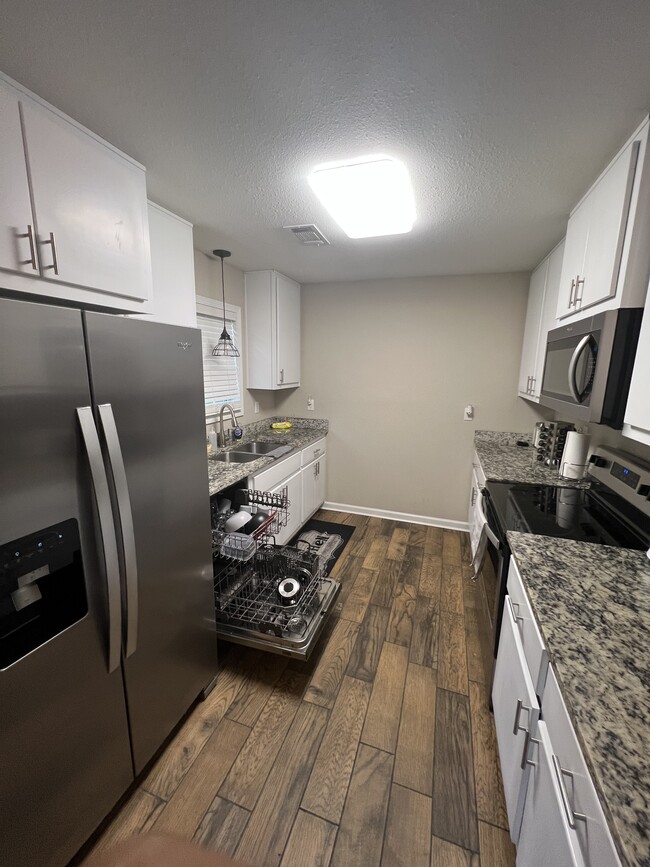 Photo - 210 Griffin St