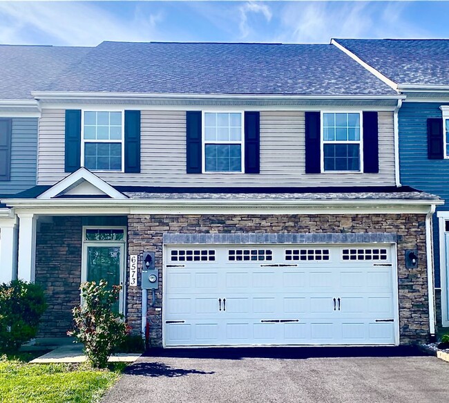 Building Photo - 6573 Autumn Olive Dr