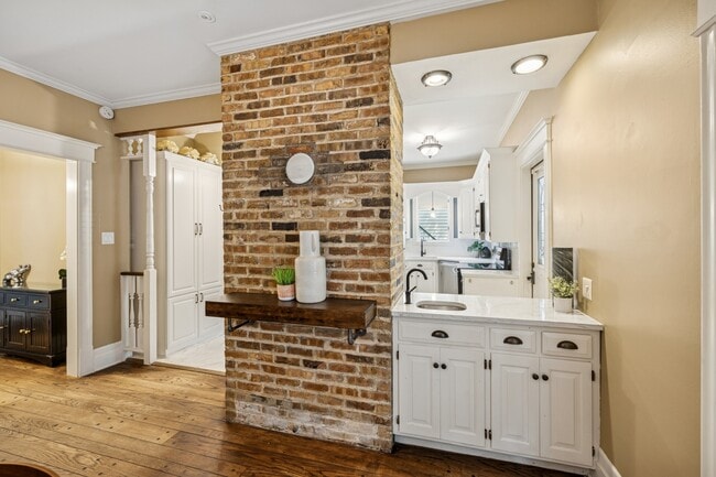 Photo - 138 Clinton Ave