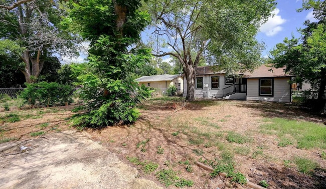 Photo - 505 Wright Ave