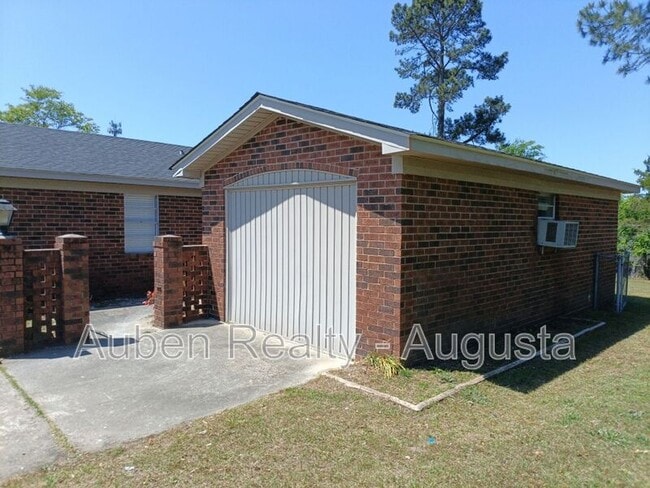 Photo - 109 Highview Dr