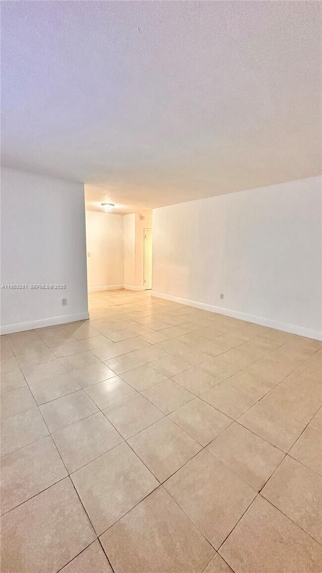 Photo - 1955 Normandy Dr Unit 2