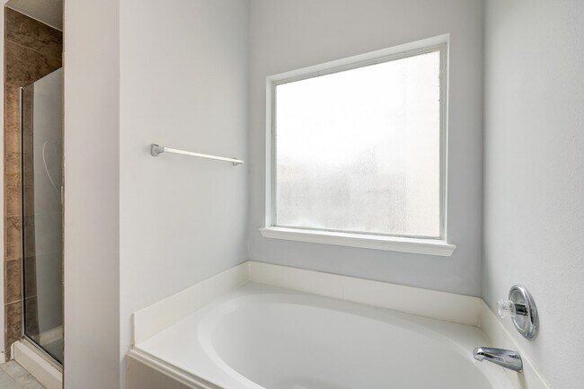 Photo - 6302 Provident Green Dr