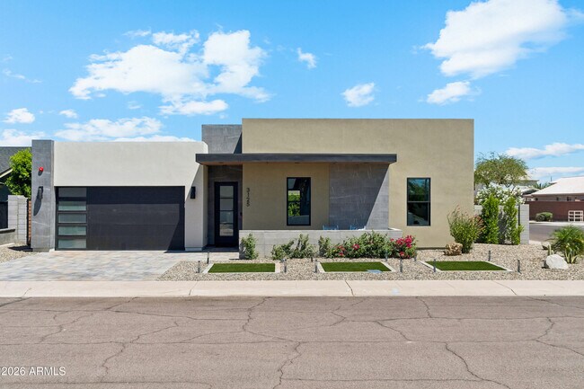 Building Photo - 3125 N 86th Pl