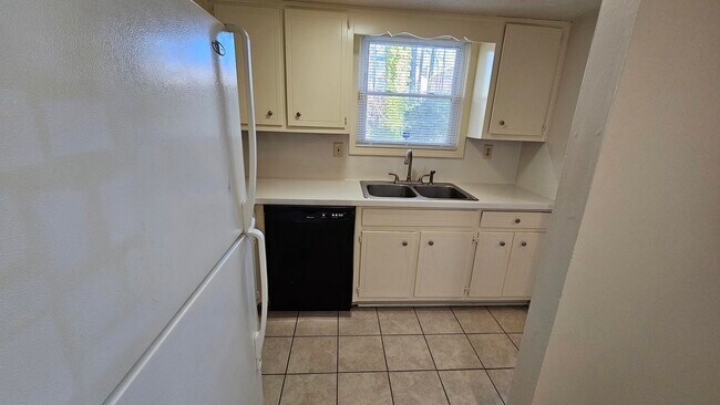 Photo - 6285 Forest Vale Dr NW