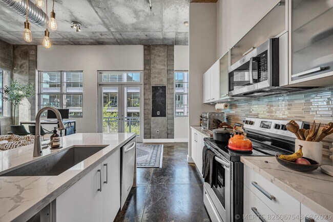 Photo - 445 N Andrews Ave Unit 304
