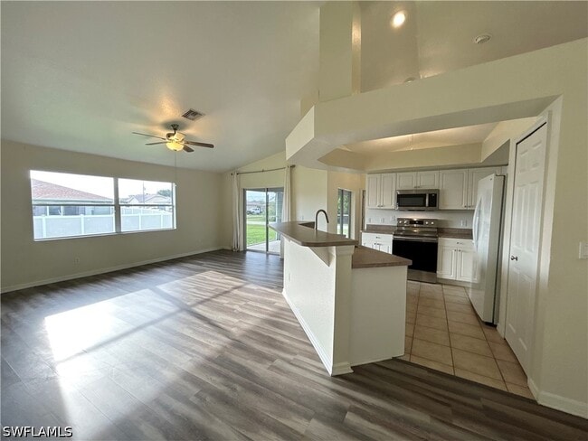 Photo - 6143 Hendley Ct