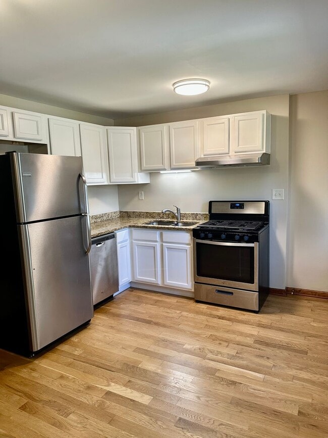 Photo - 230-232 W Pacemont Unit 232 W pacemont