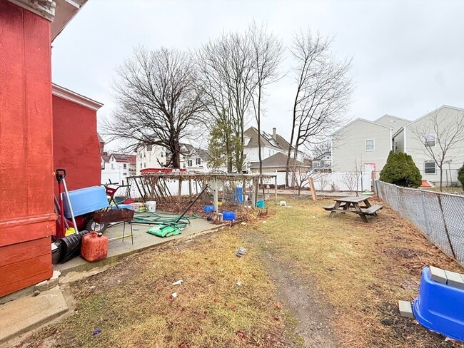 Photo - 142 Abbott St