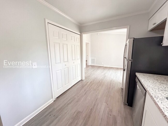 Photo - 1174 Alemeda Dr