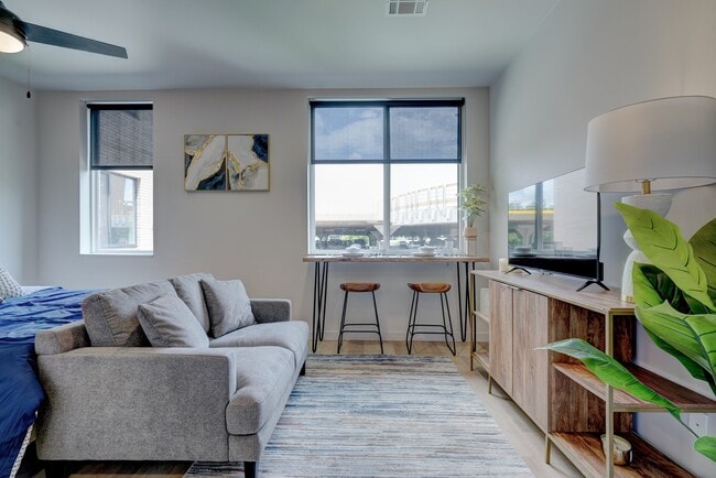 Ayva at Midtown