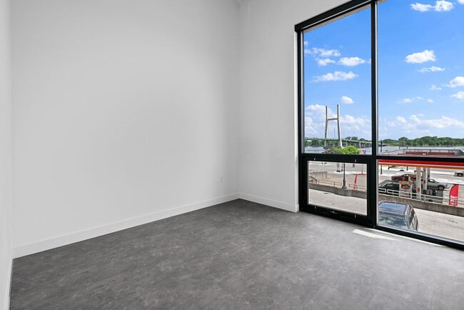 Studio Model S3 Living Space