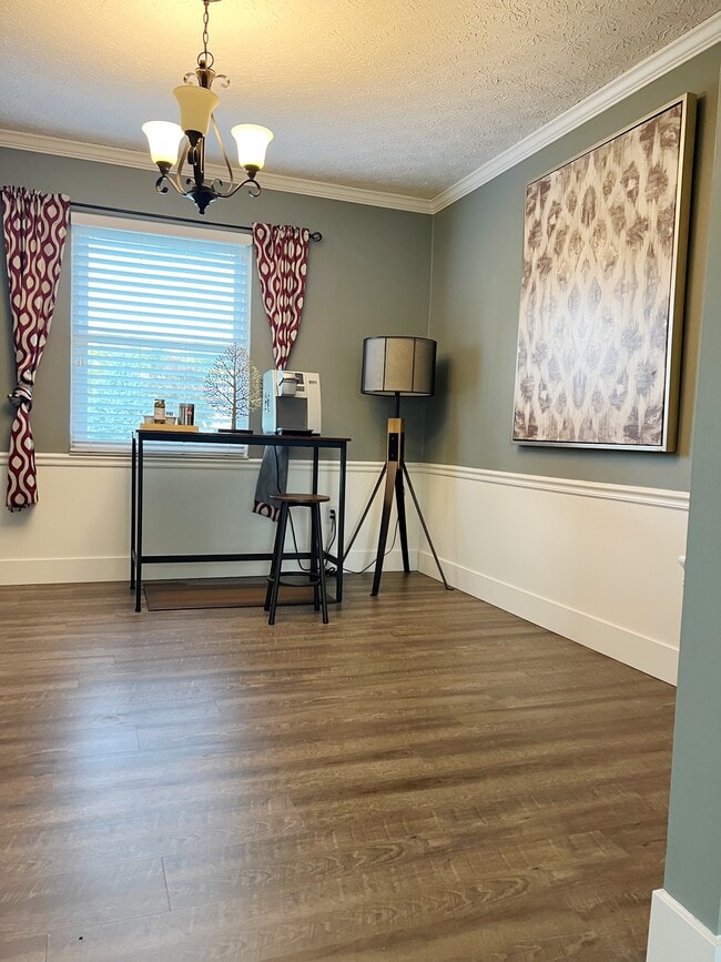 Photo - 6848 Fallen Timbers Dr