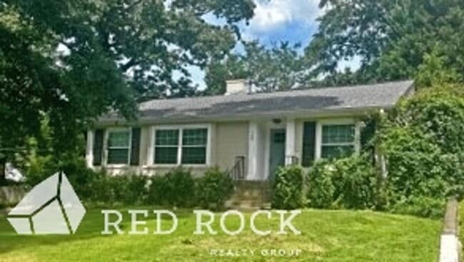 Photo - 3BR / 1.5 Bath Home in Crestwood North - Birmingham, AL