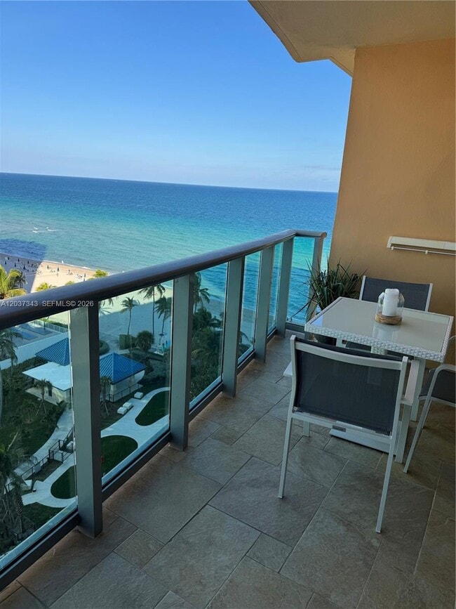 Building Photo - 2501 S Ocean Dr Unit 1105
