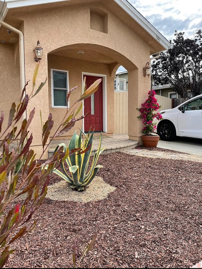 Photo - 341 Franklin Ln