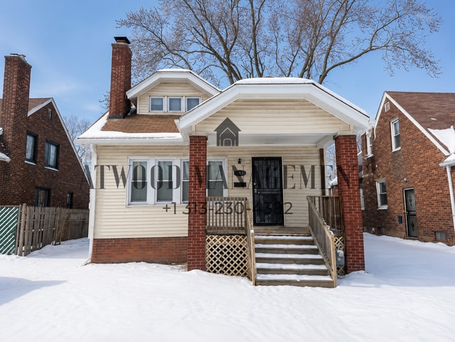 Building Photo - Coming Soon – Beautifully Updated Home *Coming Soon (Move-in ready by 6/1 or Sooner)*!